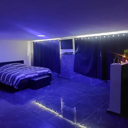 Privee Deluxe O'palawan Gold Centre *