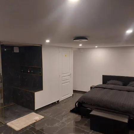 Privee Deluxe O'palawan Gold Centre * توركوان
