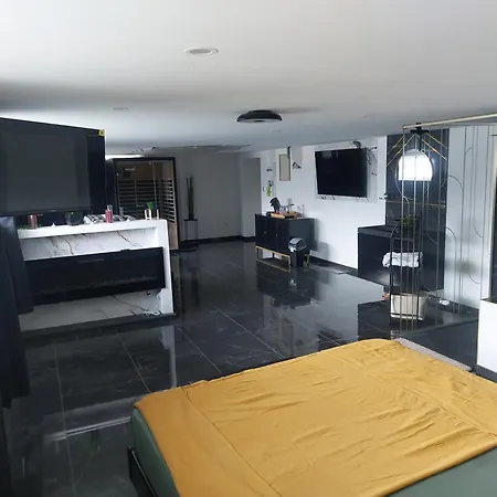 Privee Deluxe O'palawan Gold Centre * توركوان