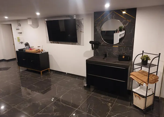 Timebasishotel Privee Deluxe O'palawan Gold Tourcoing
